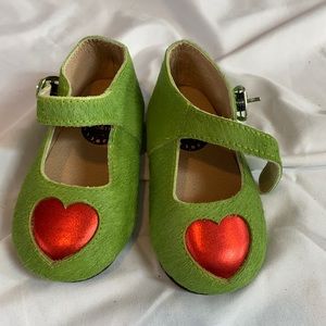 Size 6 spellbound grinch shoes